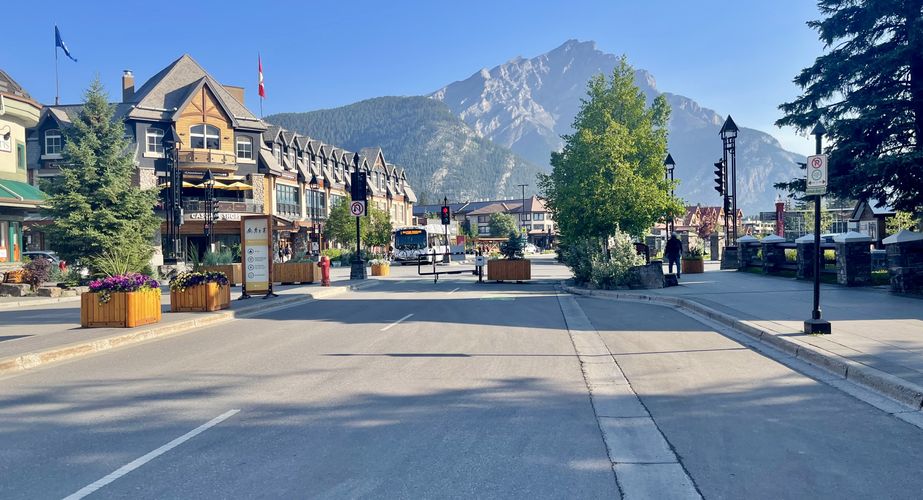 28 38 Canada 44 28 38 Canada 44